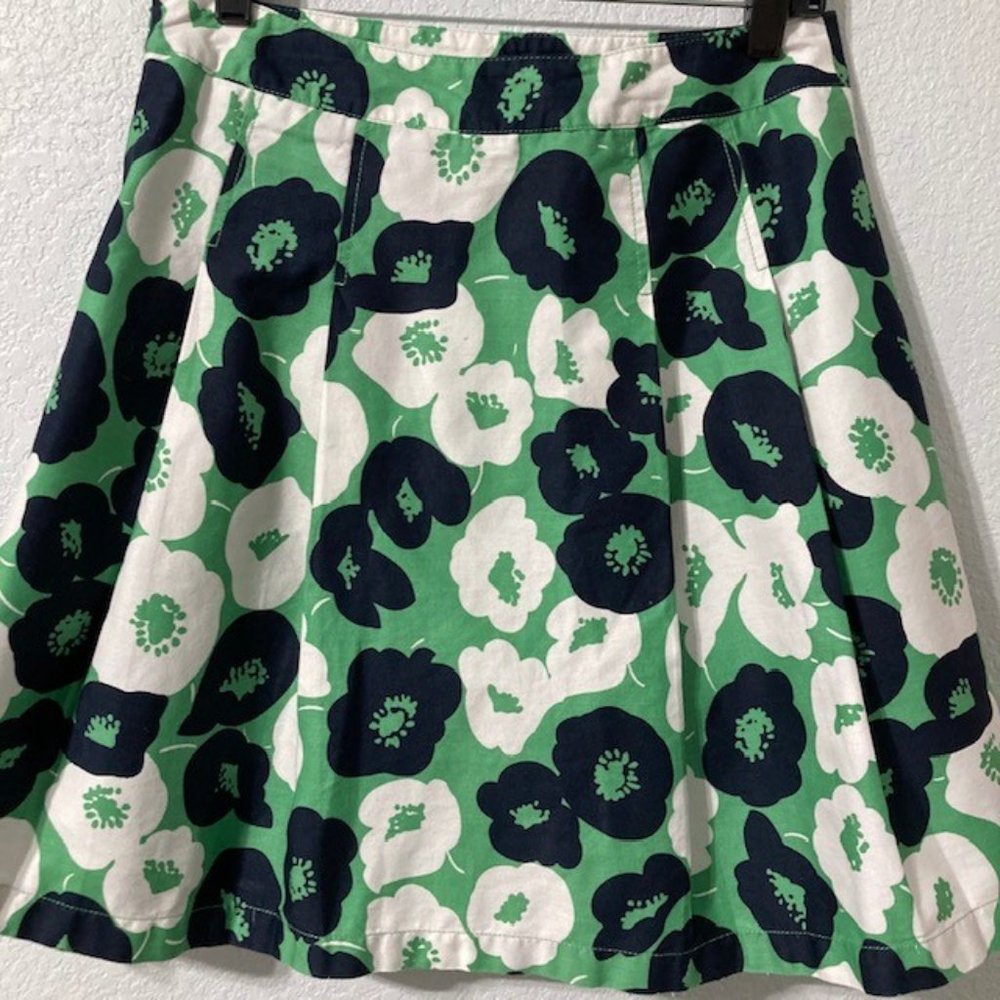Ann Taylor Pleated Skirt, Navy/Kelly Green, EUC